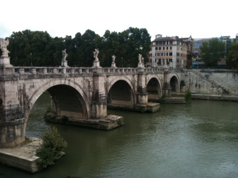 custodia mobili roma centro storico ponte