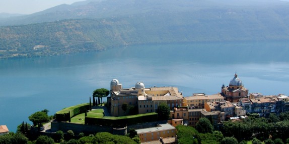 Traslochi  Castel Ganfolfo web-pope-residence-castel-gandolfo-italy